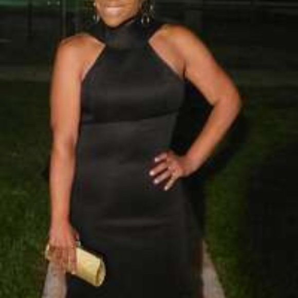 Reg. & Plus Size STATEMENT MAKER Lady in Black Bow - Picture 11 of 12